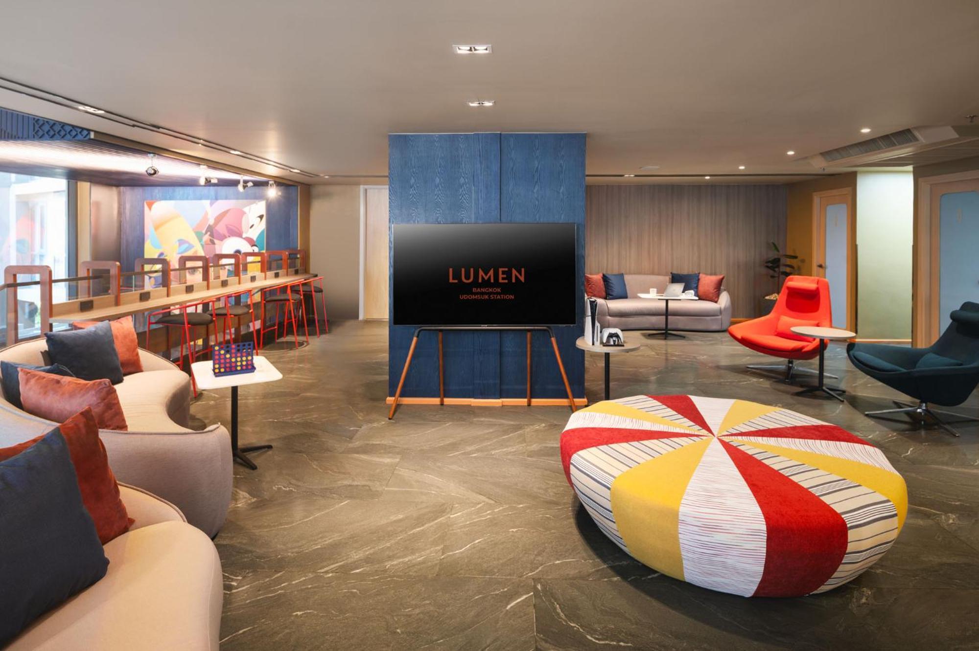 Hotel Lumen Bangkok Udomsuk Station Esterno foto