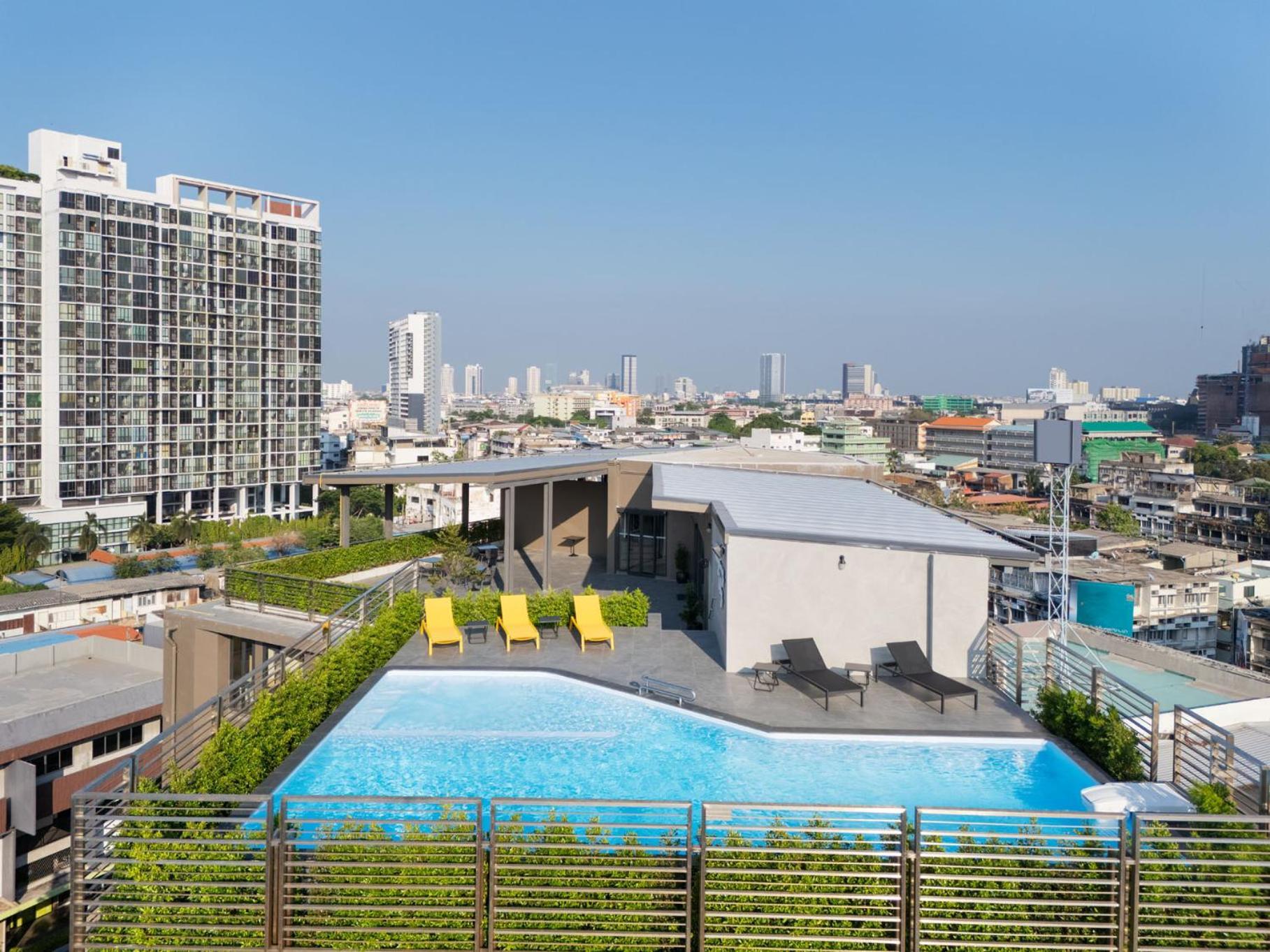 Hotel Lumen Bangkok Udomsuk Station Esterno foto