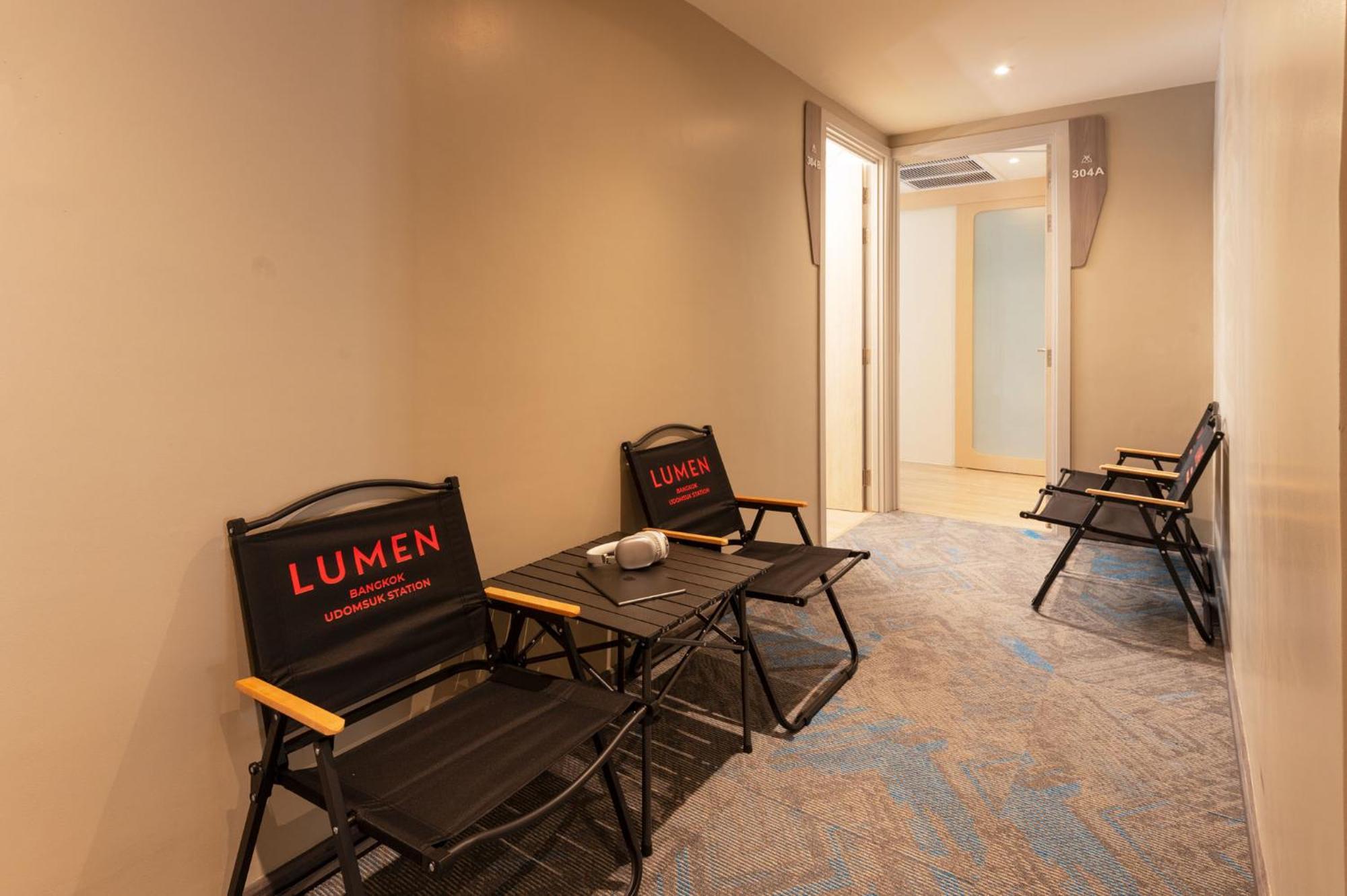 Hotel Lumen Bangkok Udomsuk Station Esterno foto